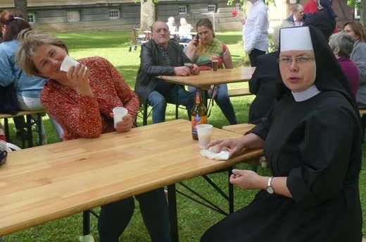 Festyn jubileuszowo-charytatywny u elżbietanek cieszyńskich - 2022