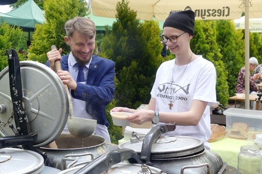 Festyn jubileuszowo-charytatywny u elżbietanek cieszyńskich - 2022