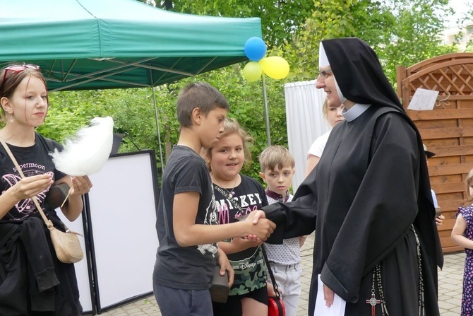 Festyn jubileuszowo-charytatywny u elżbietanek cieszyńskich - 2022