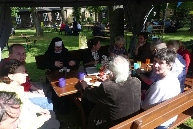 Festyn jubileuszowo-charytatywny u elżbietanek cieszyńskich - 2022