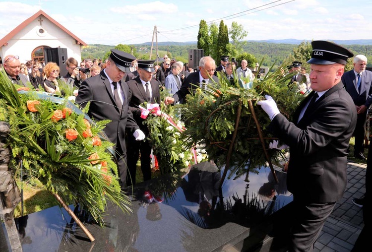 Pogrzeb Jerzego Treli w Leńczach