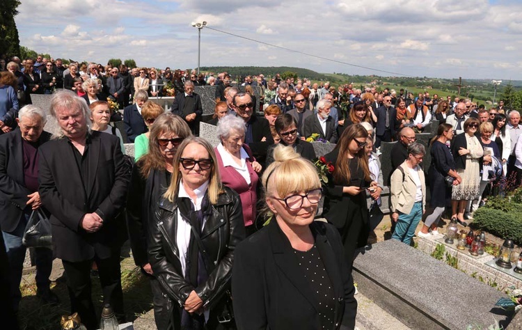 Pogrzeb Jerzego Treli w Leńczach