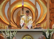 	Ks. Krzysztof Borysiewicz sprawował Eucharystię w Jeleniej Górze.