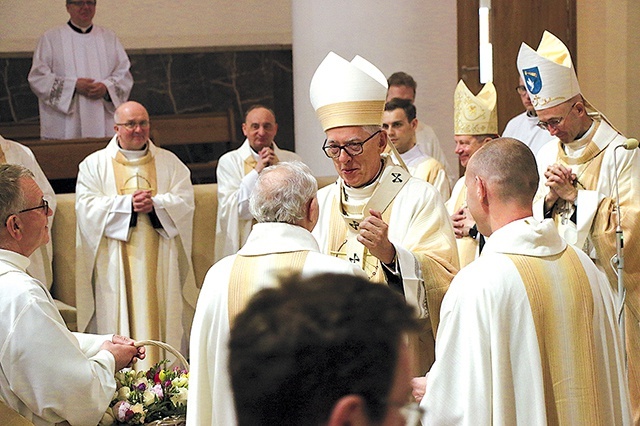 	Na zakończenie w imieniu zebranych życzenia abp. Wiktorowi Skworcowi złożył ks. Jerzy Lisczyk.