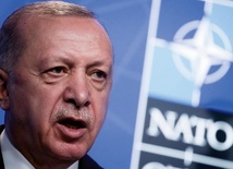 Prezydent Turcji grozi zawetowaniem członkostwa Szwecji i Finlandii w NATO.