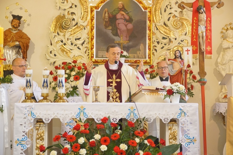 Piskorzów. Wizytacja w parafii św. Jana Nepomucena