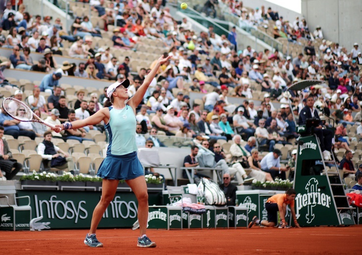 French Open - Iga Świątek awansuje do trzeciej rundy