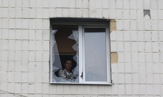 Władze Rosji przymusowo odsyłają do domów uciekinierów z Mariupola