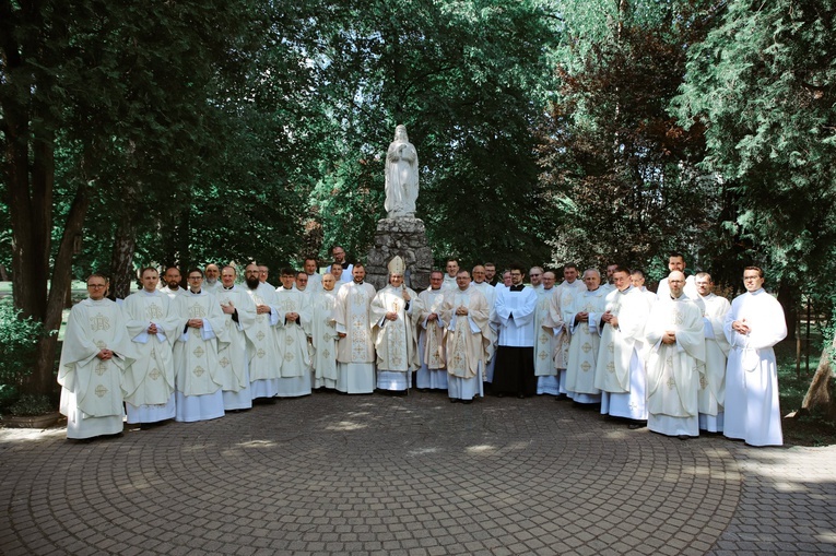 Święcenia diakonatu u pijarów