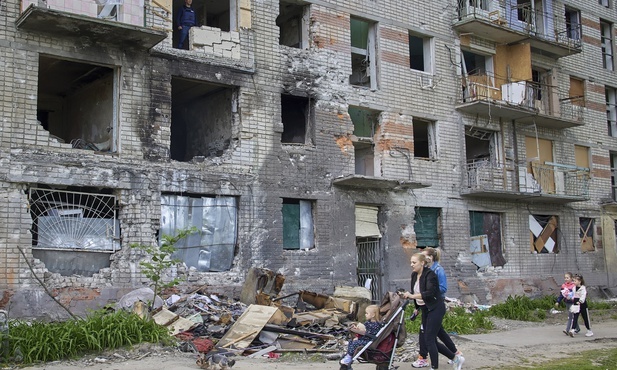Ukraina: dramat dzieci w ostrzeliwanych miastach 