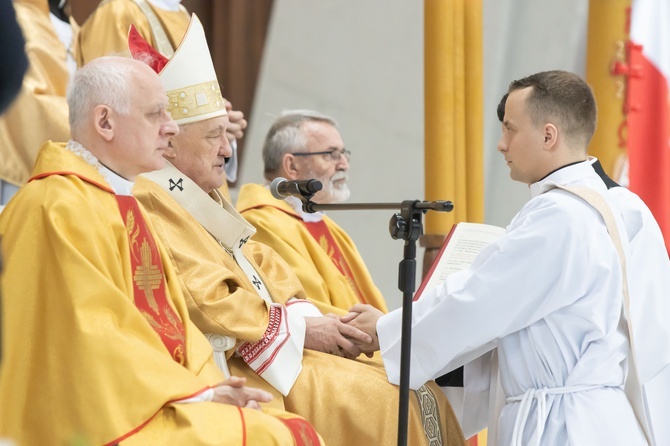 Nowi księża archidiecezji warszawskiej