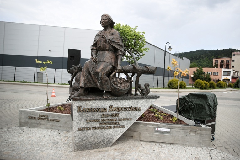 Odsłonięto pomnik Matek Oddanych Dzieciom