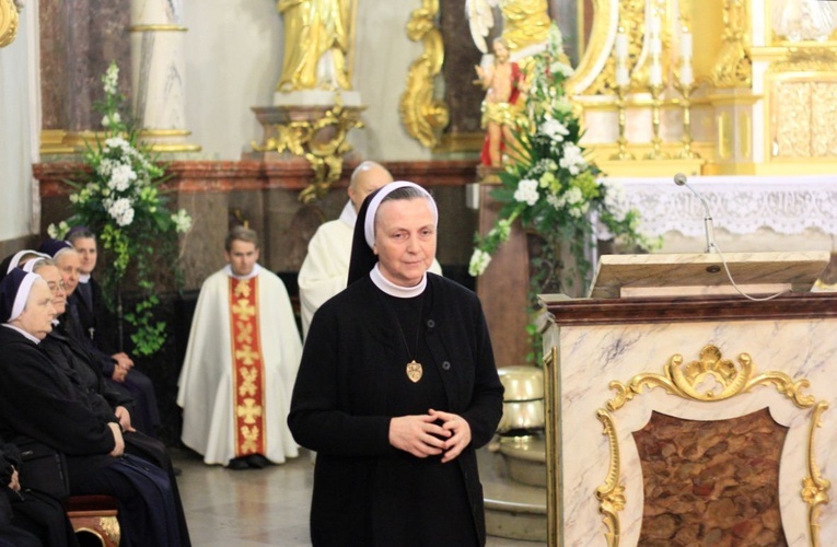 Pielgrzymka osób konsekrowanych na Górę Świętej Anny