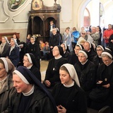 Pielgrzymka osób konsekrowanych na Górę Świętej Anny