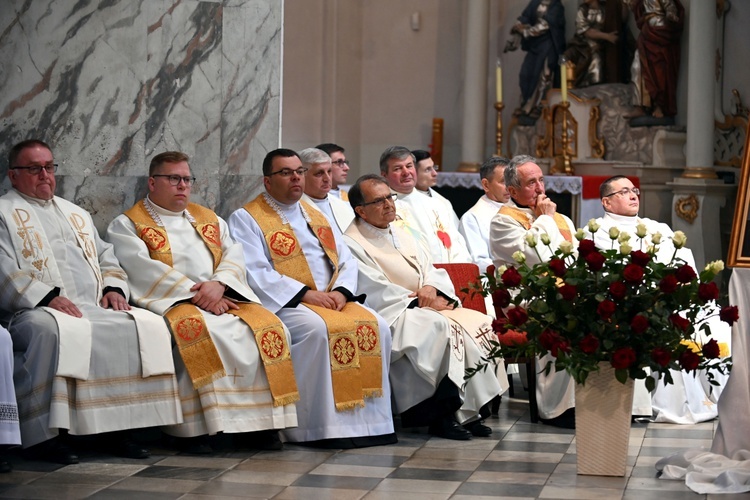 Dziękczynienie za beatyfikację kard. S. Wyszyńskiego