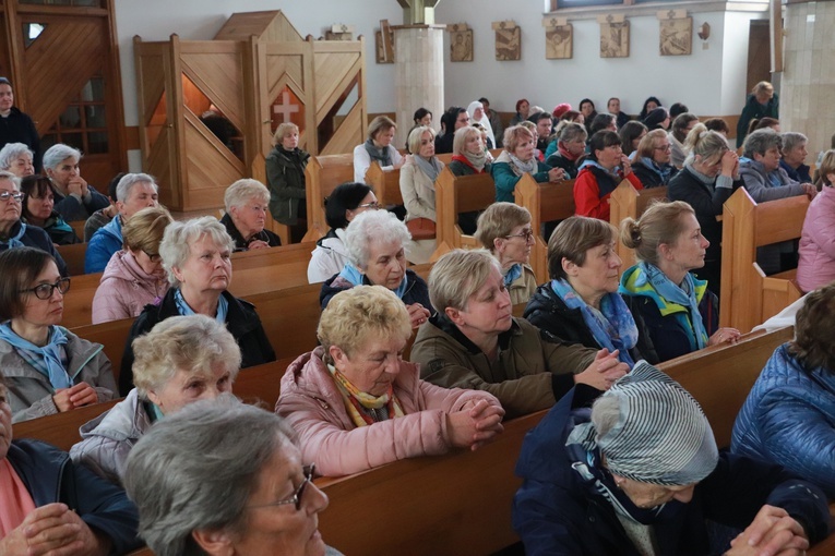 IX DPK. Wprowadzenie relikwii świętych kobiet