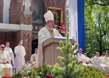 Abp Pawłowski do mężczyzn w Piekarach: Bądź cieniem Ojca Niebieskiego