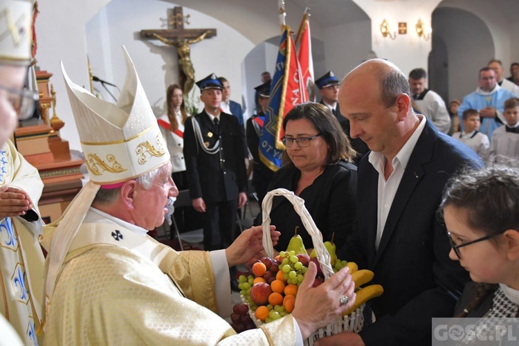 Rekoronacja w otyńskim sanktuarium Matki Bożej Królowej Pokoju