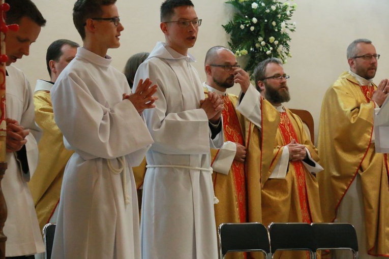 Święcenia kapłańskie u braci kapucynów