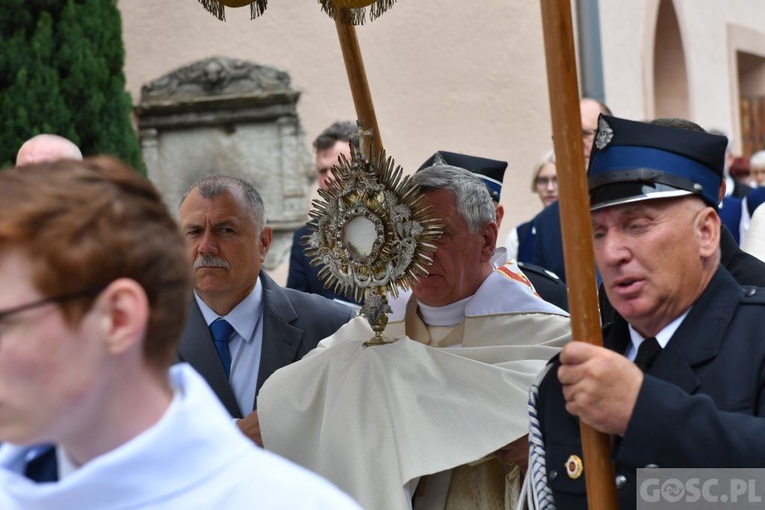 Rekoronacja w otyńskim sanktuarium Matki Bożej Królowej Pokoju