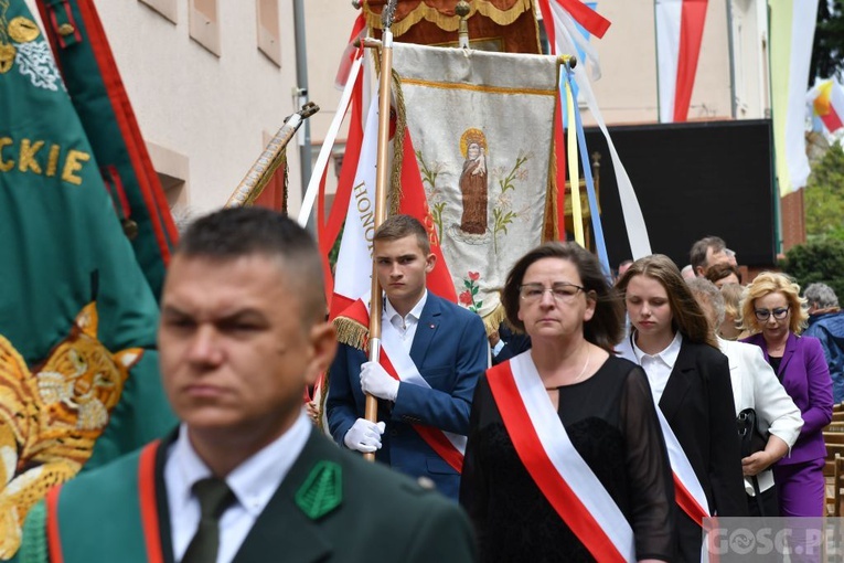 Rekoronacja w otyńskim sanktuarium Matki Bożej Królowej Pokoju
