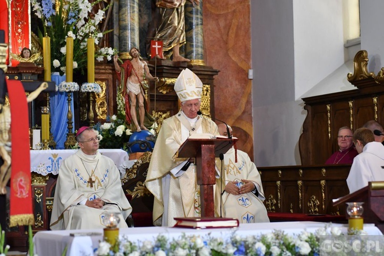 Rekoronacja w otyńskim sanktuarium Matki Bożej Królowej Pokoju