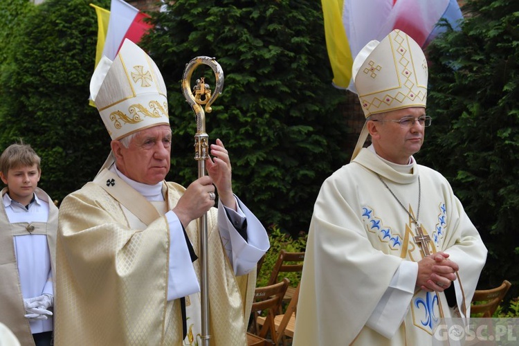 Rekoronacja w otyńskim sanktuarium Matki Bożej Królowej Pokoju