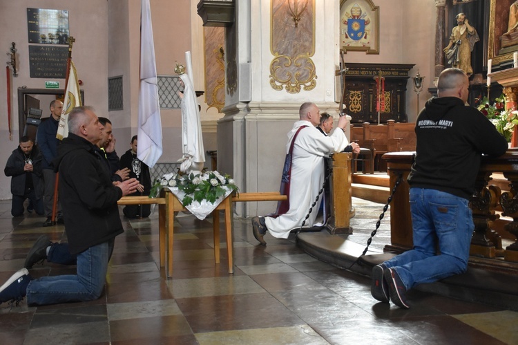 Pielgrzymka z rekwiarzem św. Andrzeja Boboli