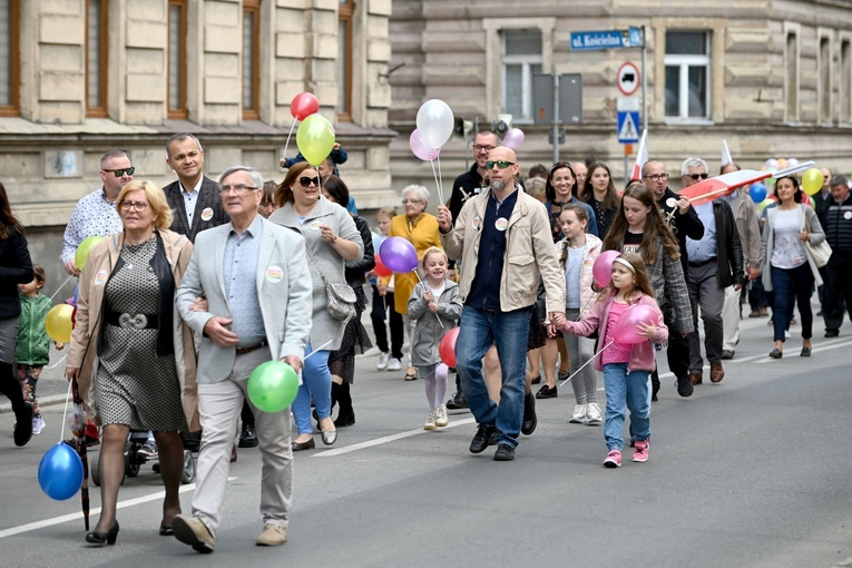 Świdnicki marsz dla życia i rodziny 2022