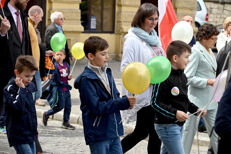 Świdnicki marsz dla życia i rodziny 2022