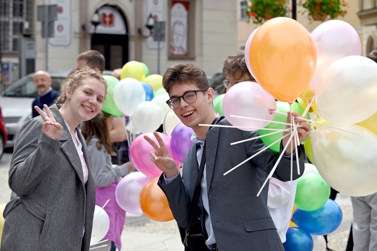 Świdnicki marsz dla życia i rodziny 2022