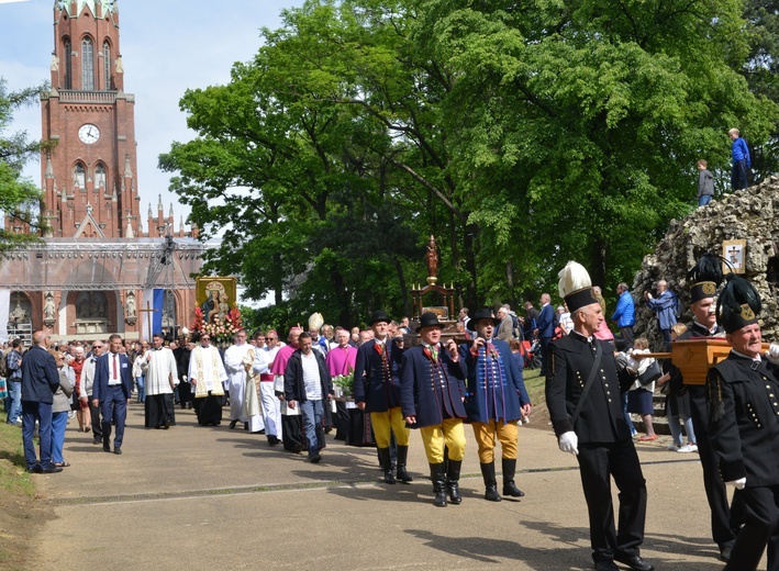 Pielgrzymka mężczyzn do Piekar cz. 5