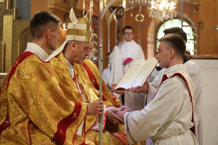 Prymicyjna Msza św. ks. Patryka Zaręby w Starym Bielsku - 2022