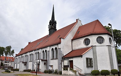 Budynek kościoła powstał w rok od wbicia pierwszej łopaty w 1922 roku.