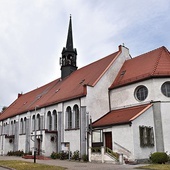 Budynek kościoła powstał w rok od wbicia pierwszej łopaty w 1922 roku.