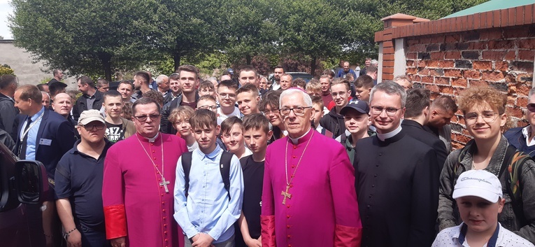 Dobra. Męska pielgrzymka do Piekar Śląskich