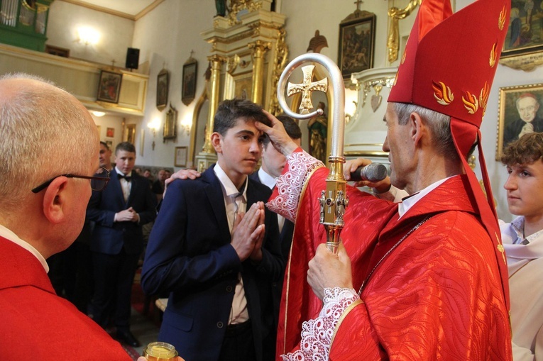 Nowe Rybie. Bierzmowanie 2022