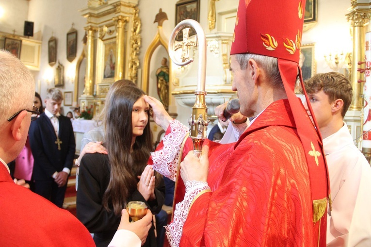 Nowe Rybie. Bierzmowanie 2022