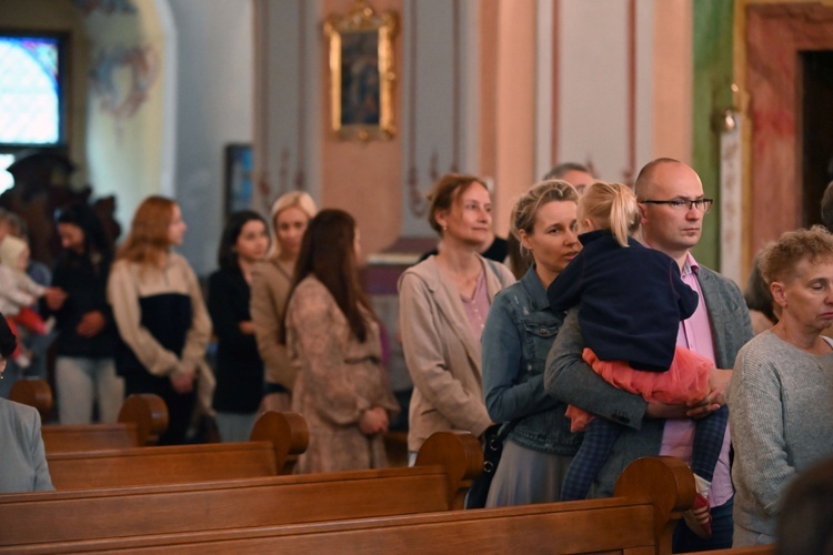 Świdnice. Prymicje o. Tadeusza Iwaszczyszyna