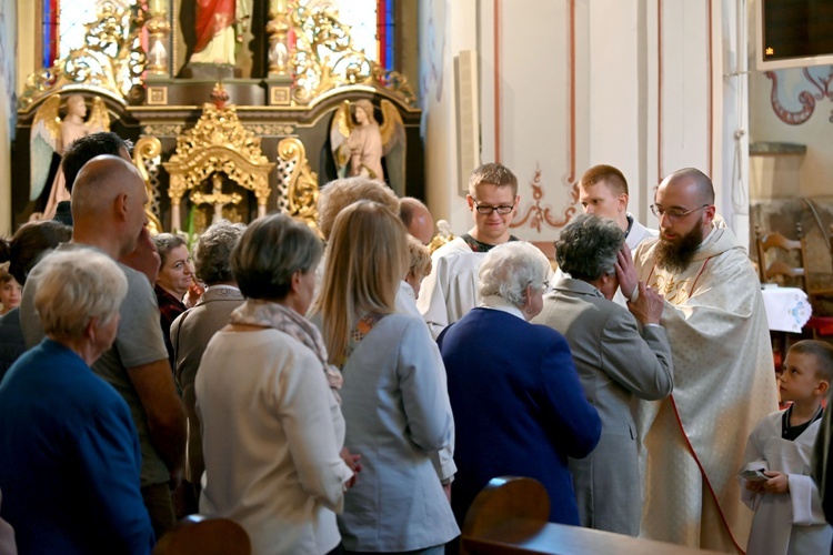 Świdnice. Prymicje o. Tadeusza Iwaszczyszyna