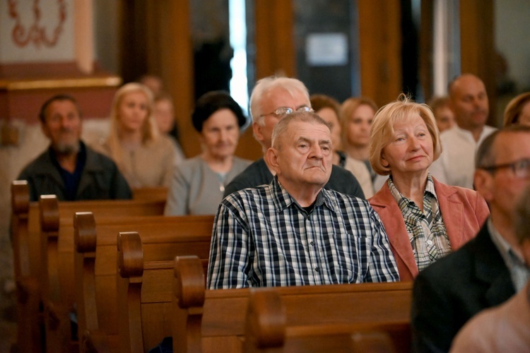 Świdnice. Prymicje o. Tadeusza Iwaszczyszyna