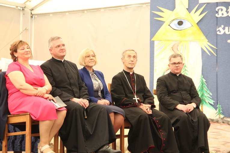 Zabawa. Wręczenie nagród w konkursie o bł. Karolinie
