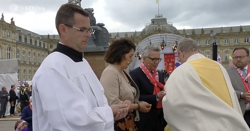 Muzułmanka oraz znany ewangelik przyjęli Komunię Świętą podczas Katholikentagu