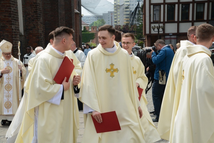 Święcenia kapłańskie w roku Złotego Jubileuszu Diecezji Opolskiej