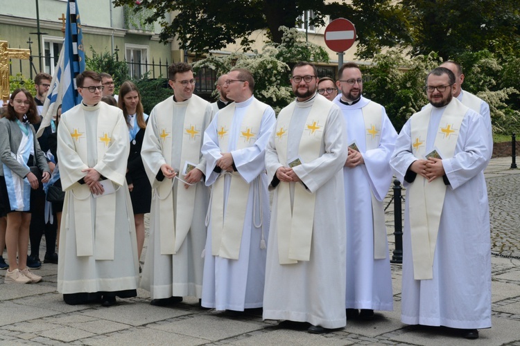 Święcenia kapłańskie w roku Złotego Jubileuszu Diecezji Opolskiej