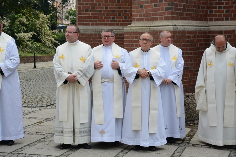 Święcenia kapłańskie w roku Złotego Jubileuszu Diecezji Opolskiej