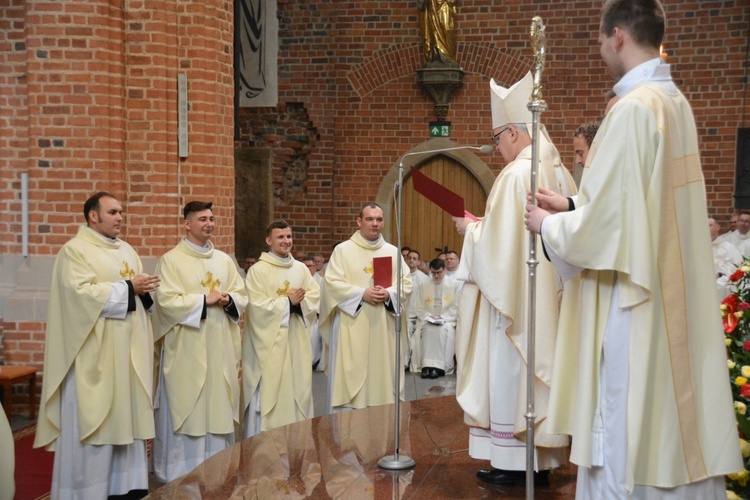 Święcenia kapłańskie w roku Złotego Jubileuszu Diecezji Opolskiej