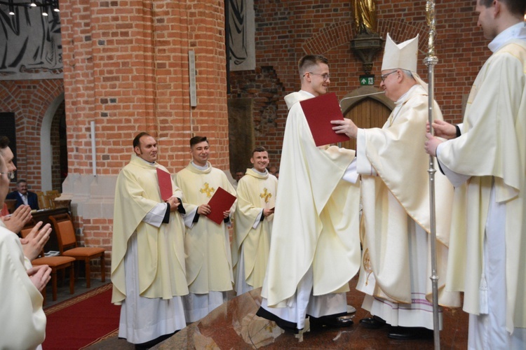 Święcenia kapłańskie w roku Złotego Jubileuszu Diecezji Opolskiej