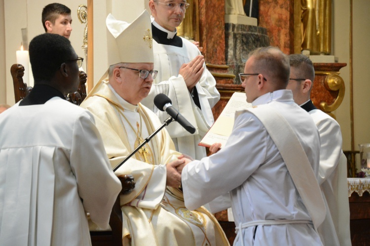 Święcenia kapłańskie w roku Złotego Jubileuszu Diecezji Opolskiej