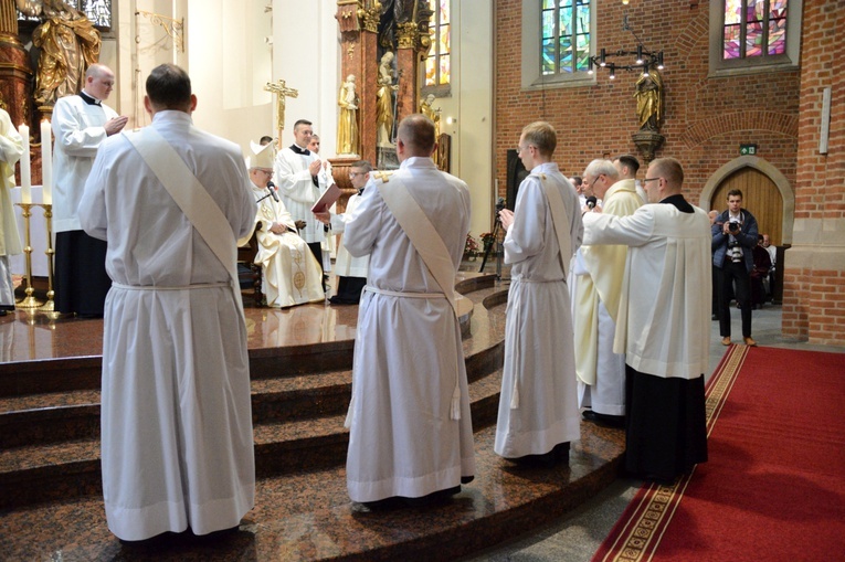 Święcenia kapłańskie w roku Złotego Jubileuszu Diecezji Opolskiej